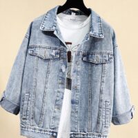 Women's ripped denim jacket spring and autumn